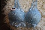 Lingerie set with lace bra and panties - Image 3