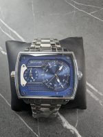 Men’s Rectangular Steel Watch – Modern & Sophisticated