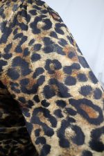 Soft touch leopard blouse with buttons - Image 7